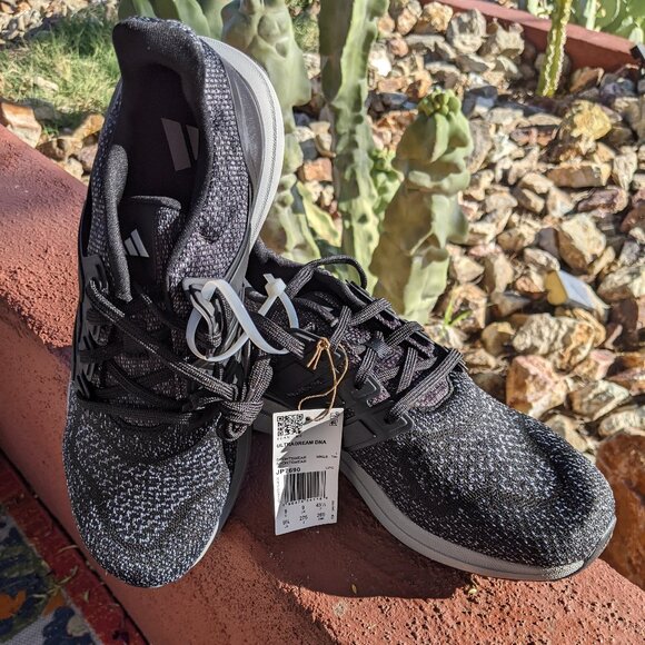 BRAND NEW! With Tags! Ultra Dream DNA Men's 9.5 Running shoe tennis shoe - Picture 1 of 5